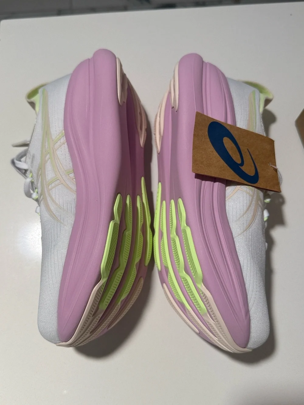 ASICS Women's White Running Sneakers with Pink Midsole GEL NIMBUS 28